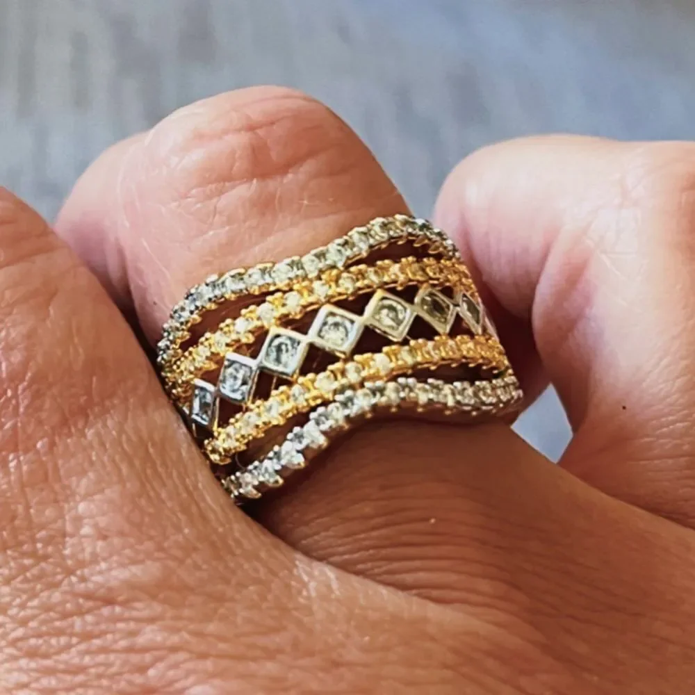 The Regency Two Tone Band Ring in size 6